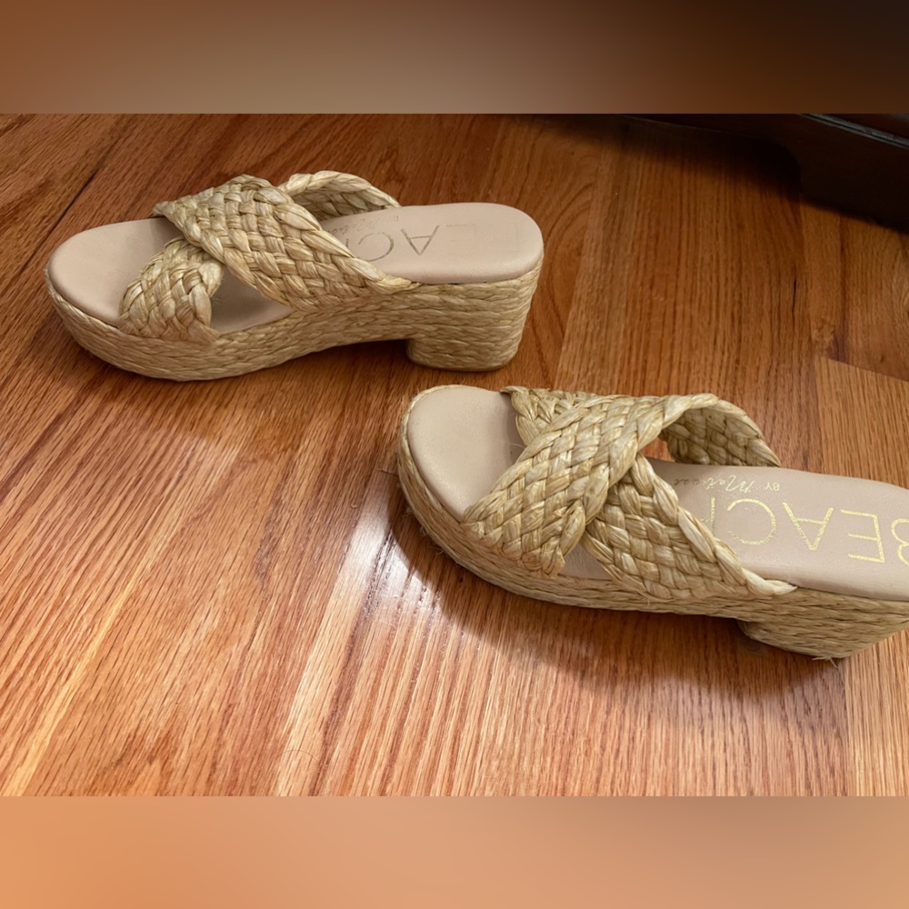 MATISSE. Natural Reflection Sandals